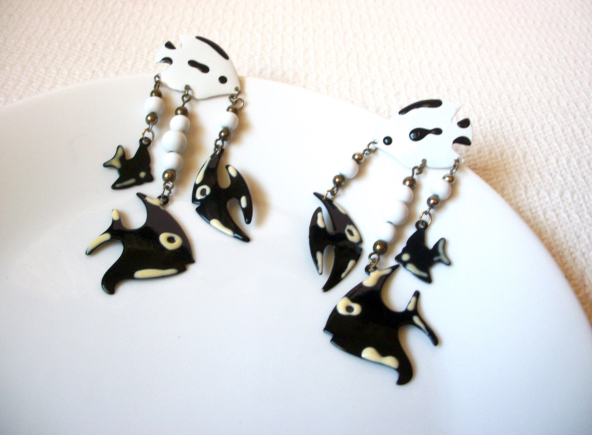 Retro Long Black White Fish Earrings 71218S