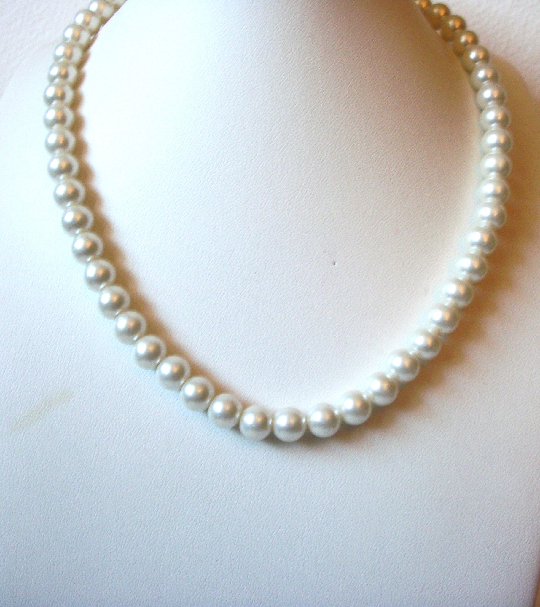 Vintage Glass Pearl Necklace 71218S