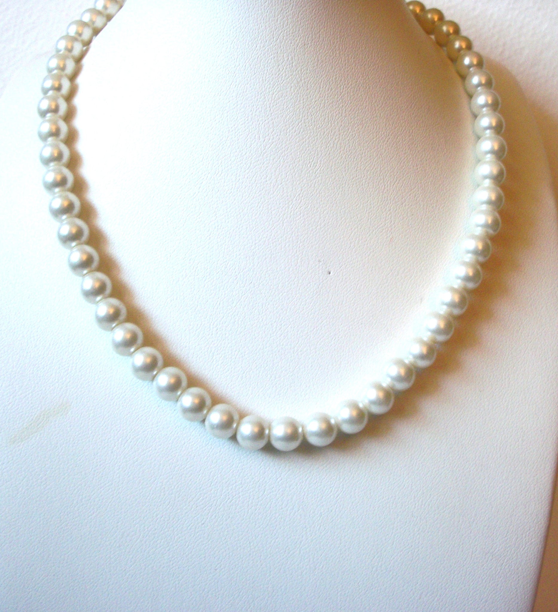 Vintage Glass Pearl Necklace 71218S