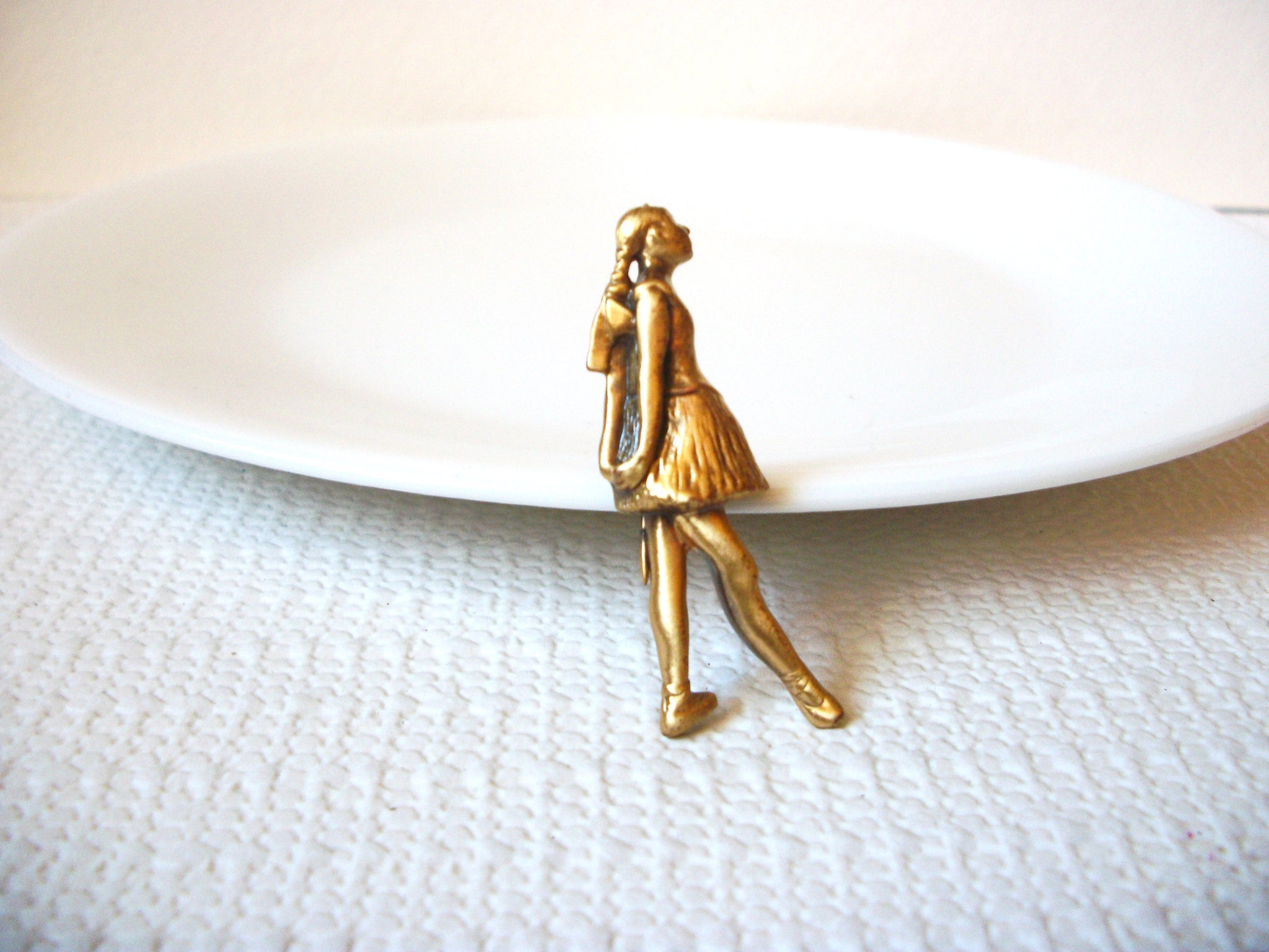 Vintage BRASS Figural Child Girl Brooch Pin 71218S