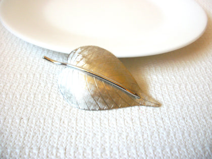 Vintage Silver Toned Leaf Brooch Pin 71218D