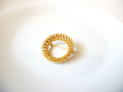 Vintage Gold Toned Wreath Brooch Pin 71218D