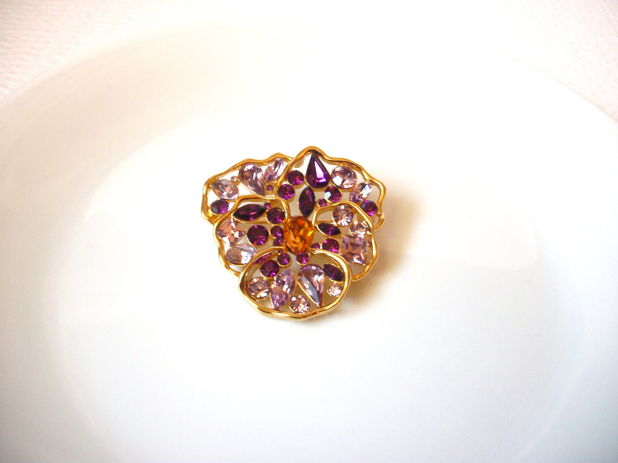 NOLAN MILLER Gift Worthy Wild Pansy Gold Tone Amethyst Crystals Pin Brooch 102020