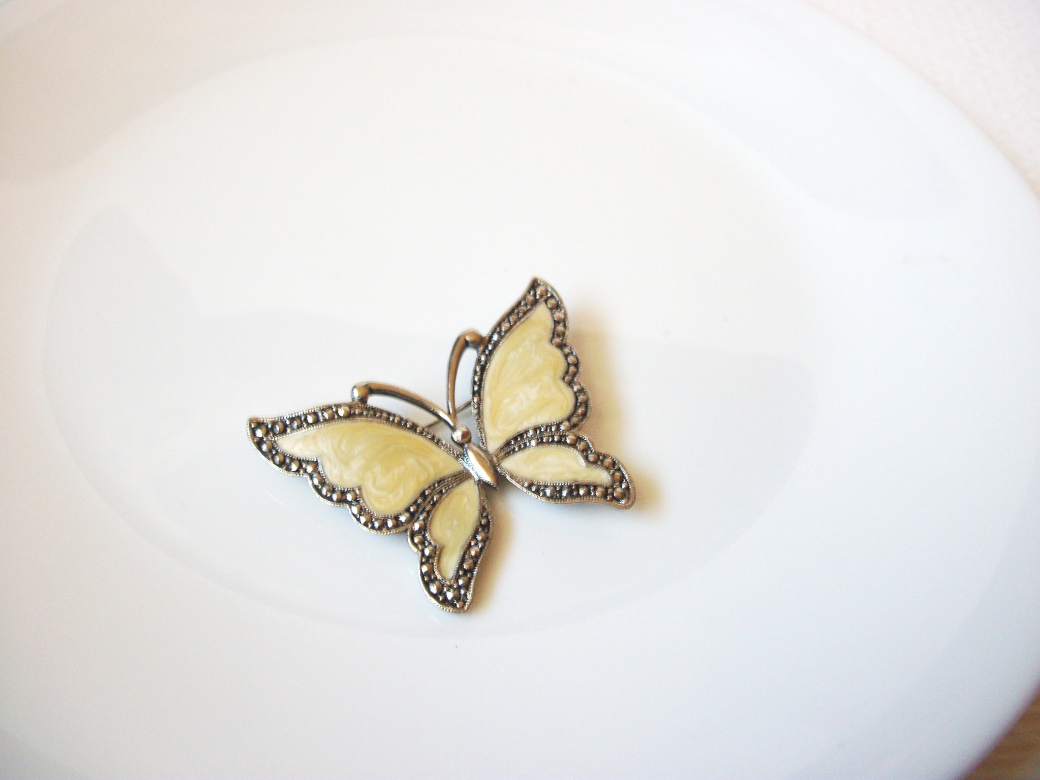 Vintage Brooch, Silver Tone Enameled Glass Top Butterfly Pin 72518