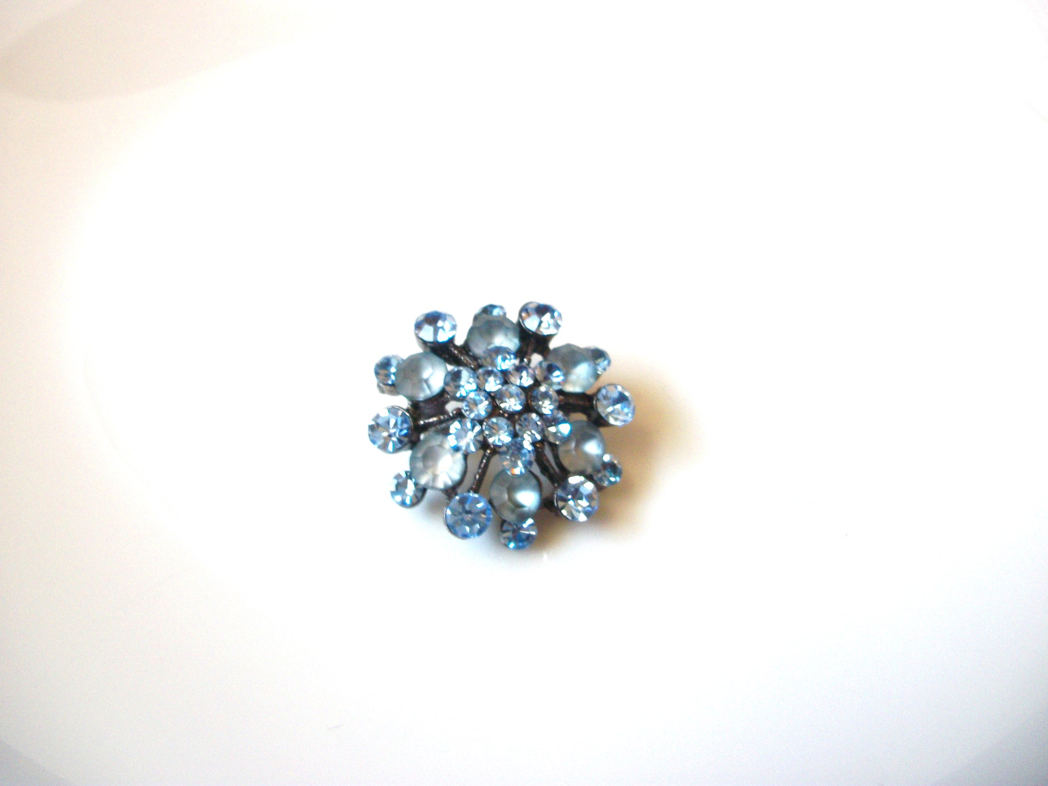 Vintage Icy Blue Rhinestone Brooch Pin 72518