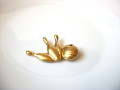Vintage AVON Bowling Brooch Pin 72518