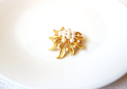 Vintage Brooch Pin,  Gold Toned Spray Glass Pearls Pin 72518