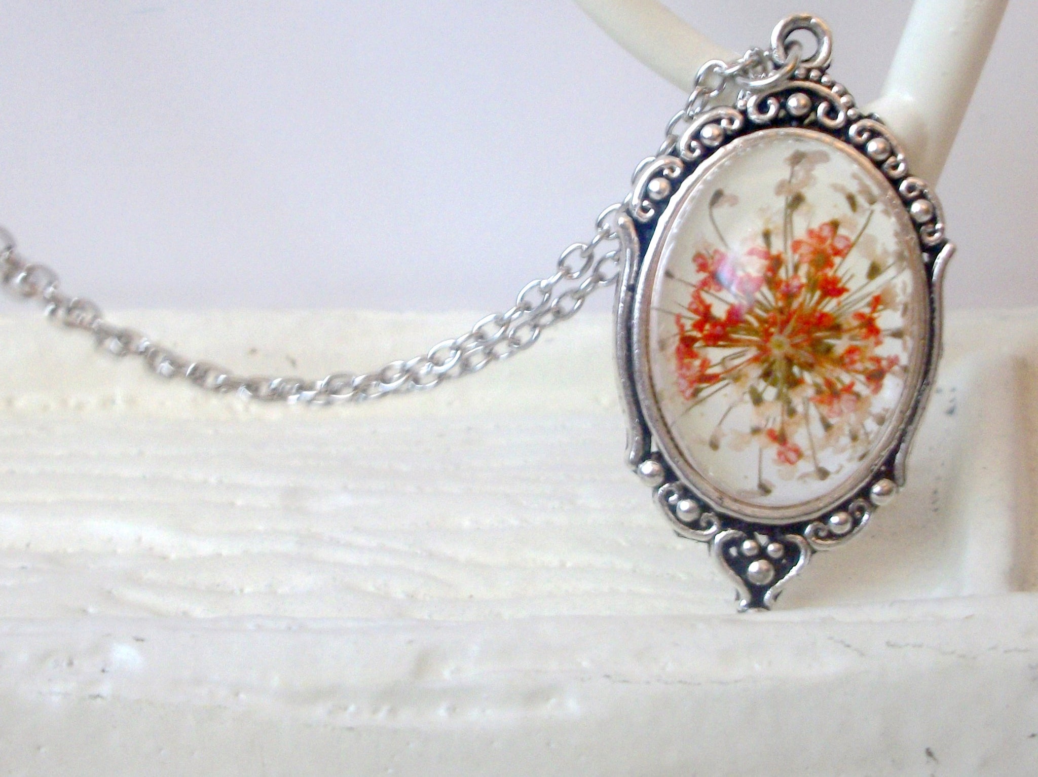 Dried Flower Necklace - Pressed Flower - Sweet Breath - Botanical Jewelry S18