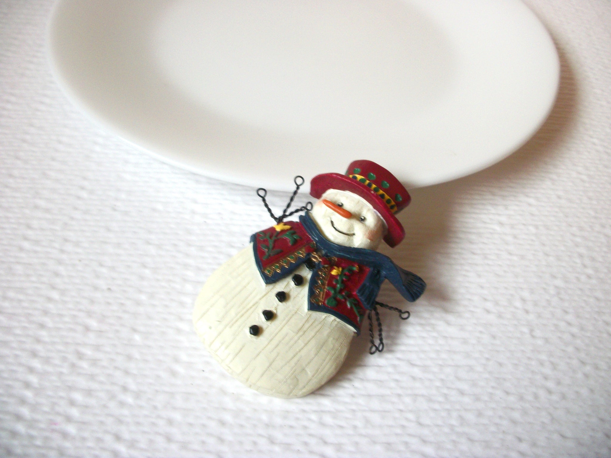 Vintage Hand Painted Snowman Christmas Brooch Pin 102220