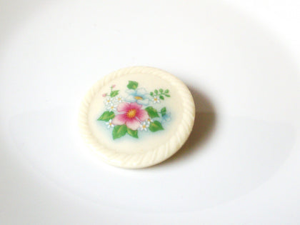 AVON Porcelain Flower Brooch Pin 102520