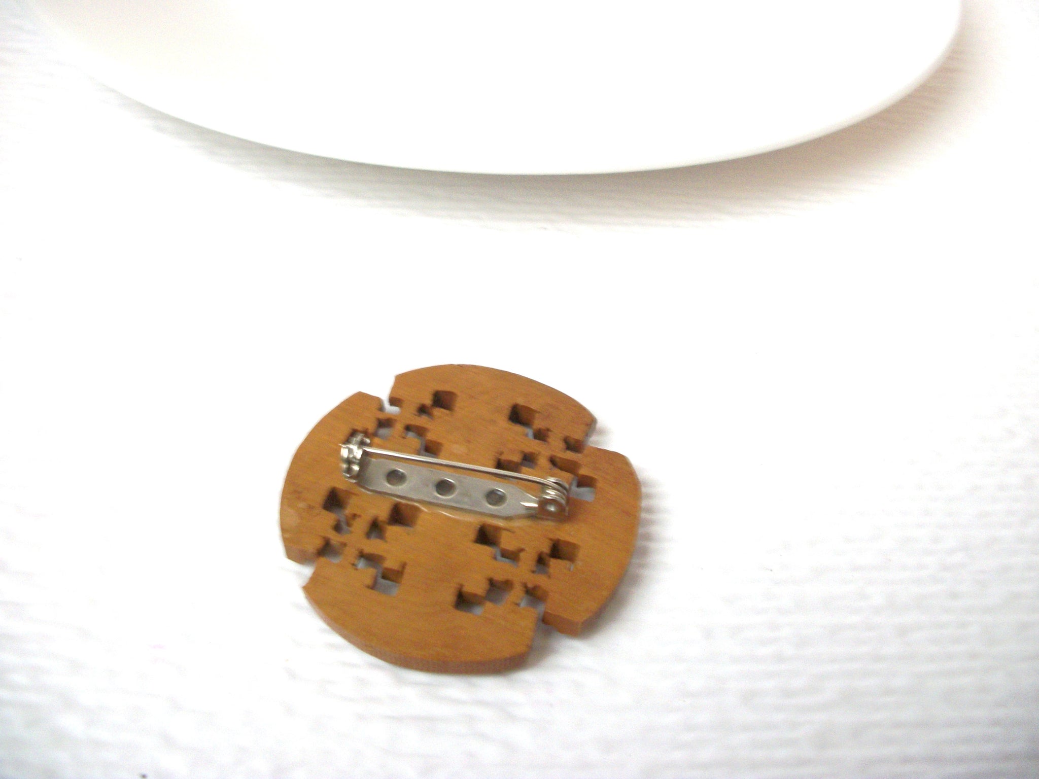 Hand Crafted Vintage Wood Brooch Pin 102520