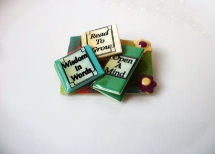 RARE Lucinda Book Pins 3D Effect Pins By Lucinda 71816