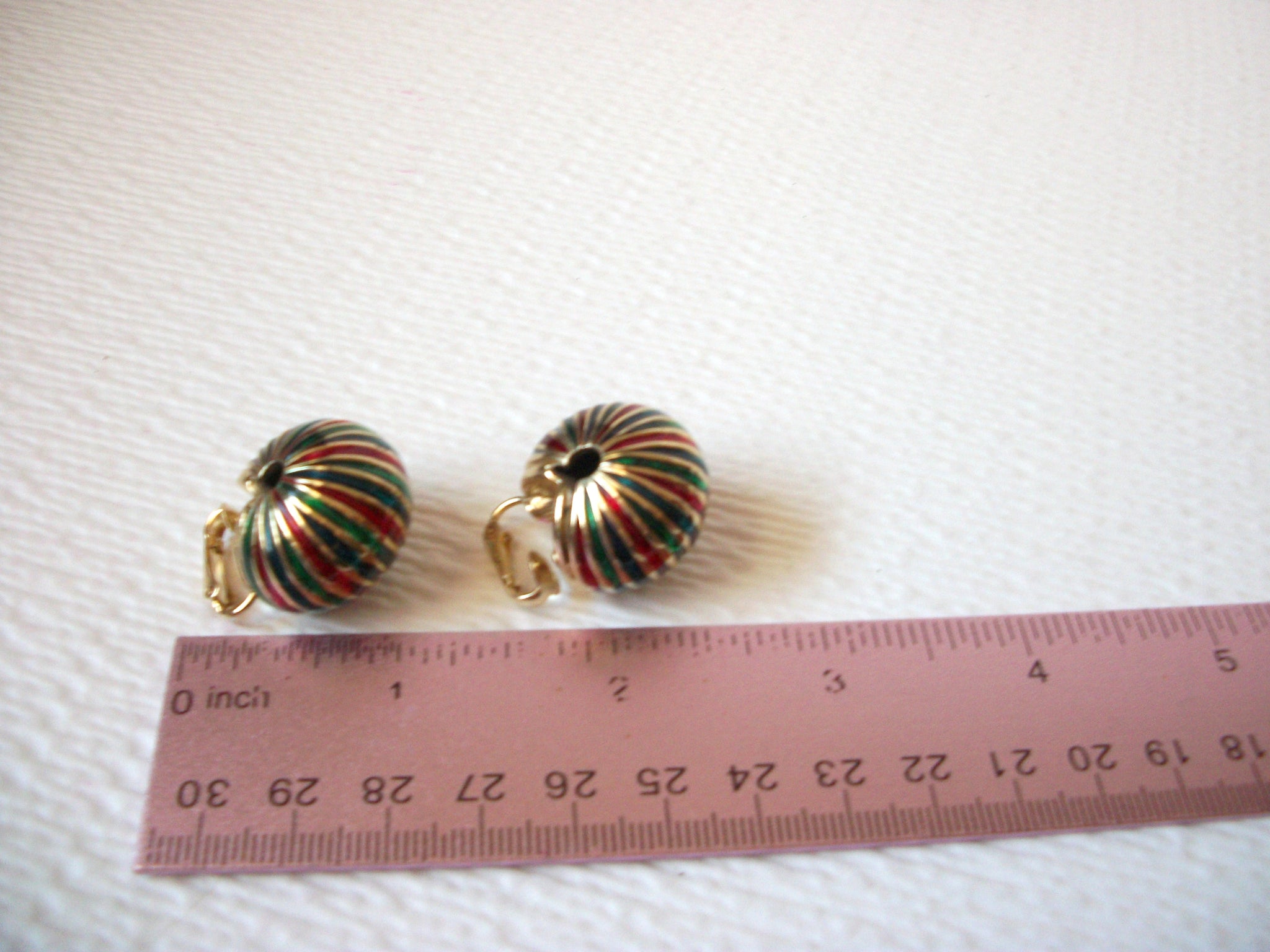 Vintage Enameled Thick Snail Earrings 102920