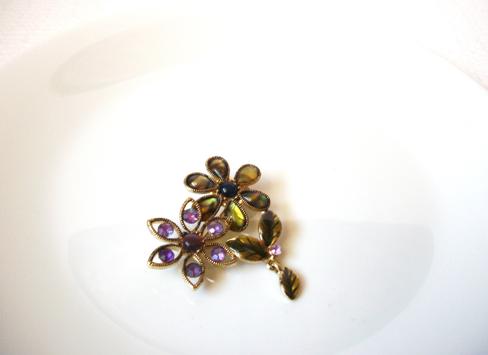 Vintage Flower Glass Brooch Pin 103020