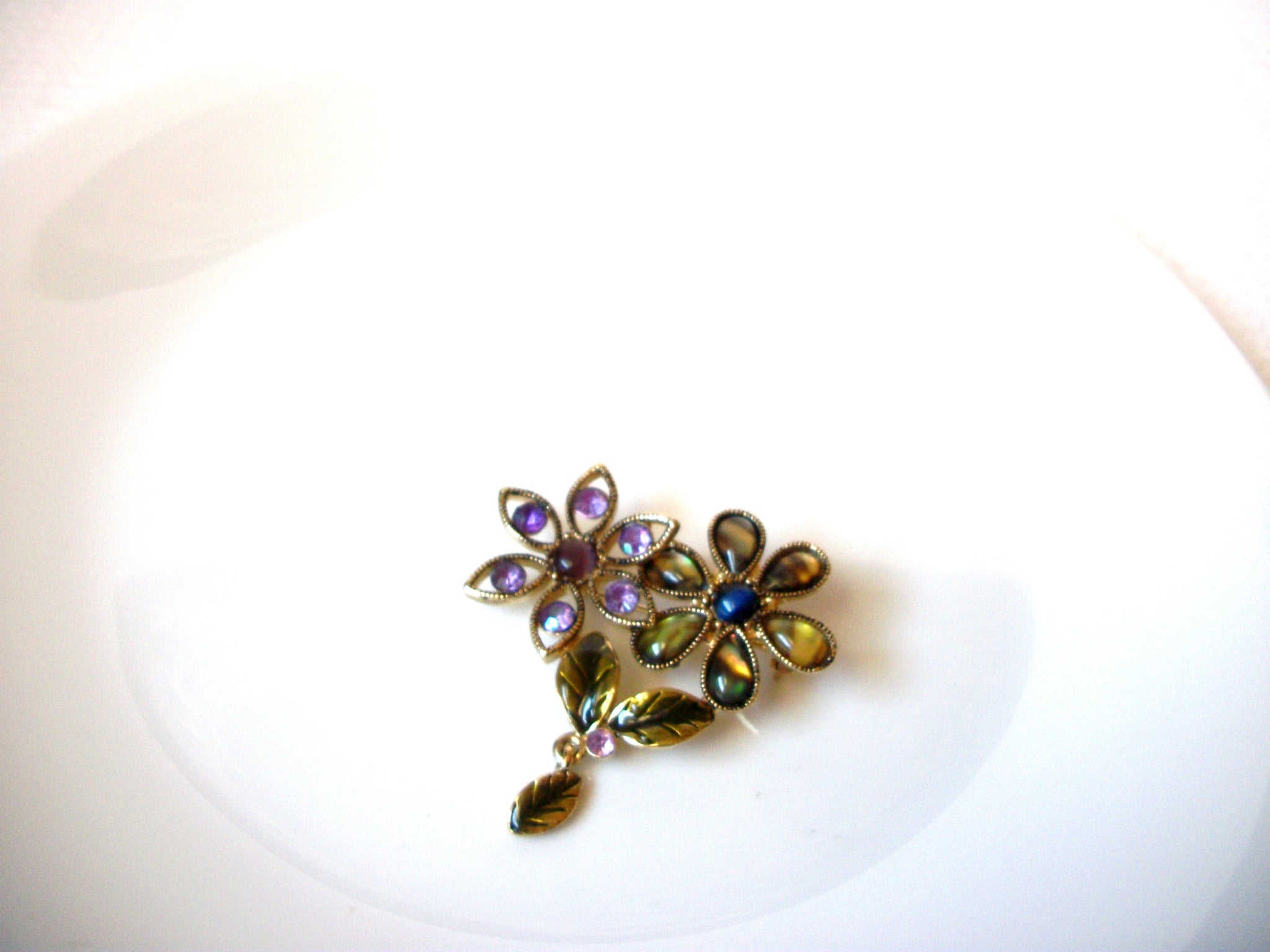 Vintage Flower Glass Brooch Pin 103020