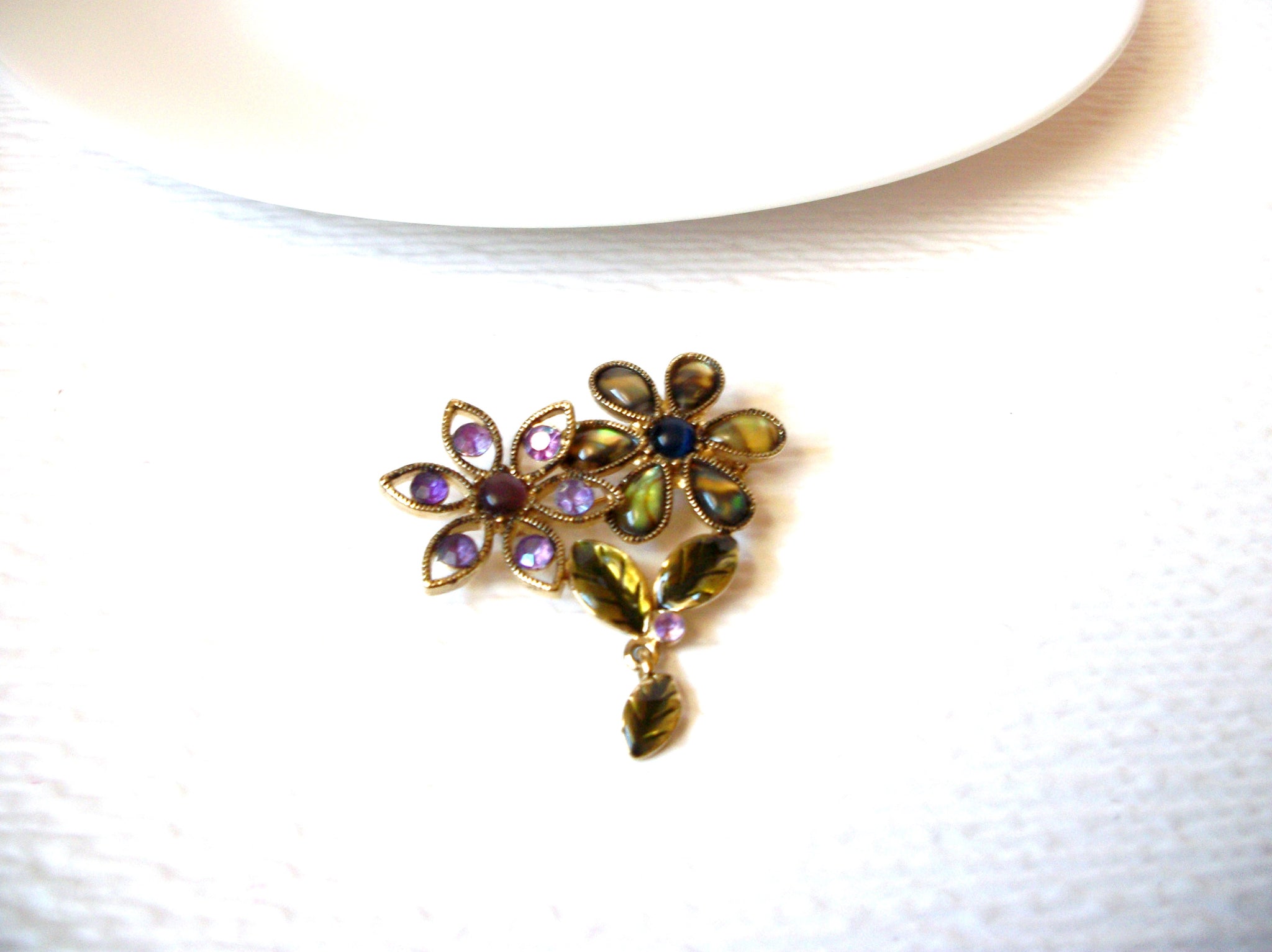 Vintage Flower Glass Brooch Pin 103020