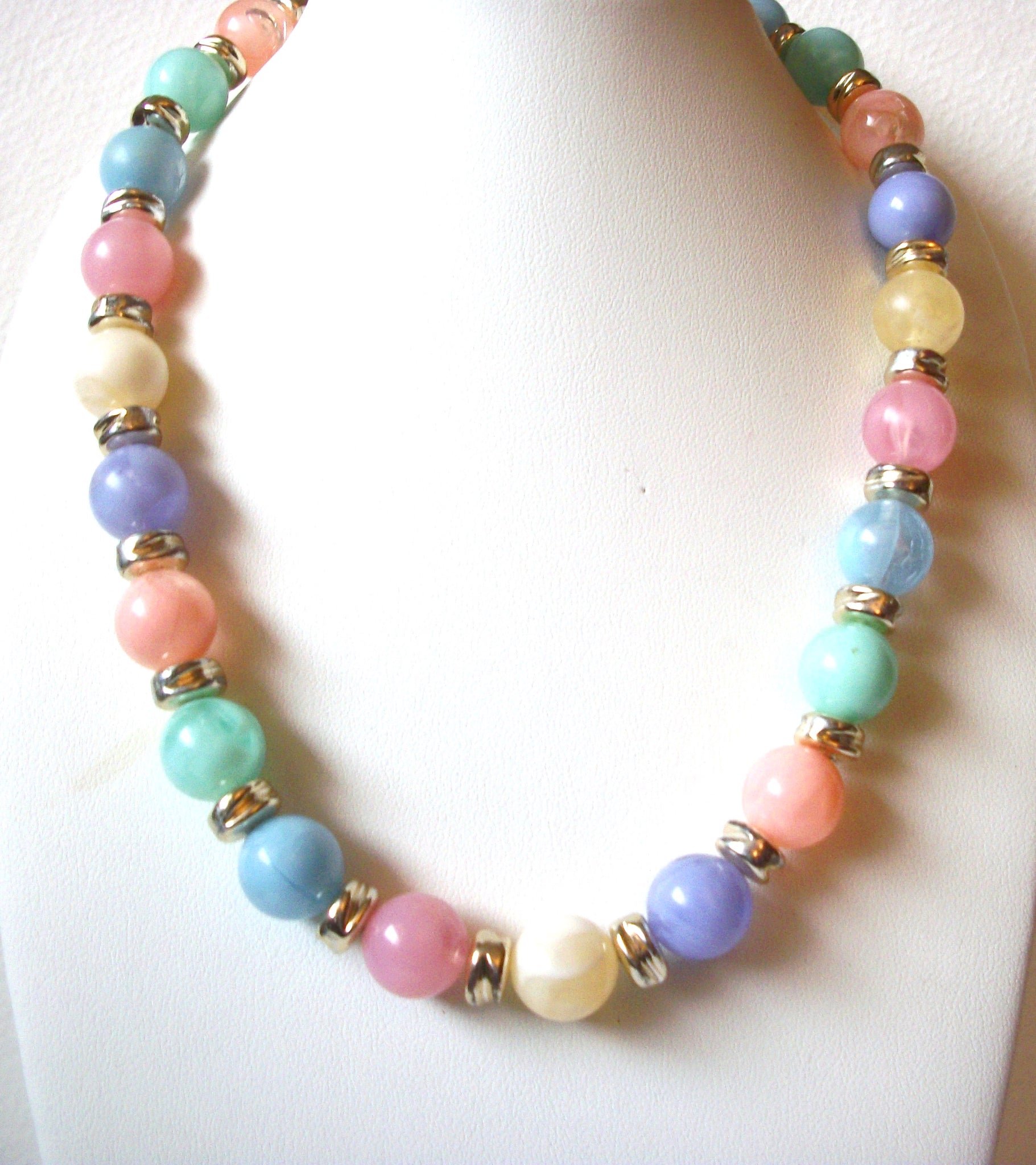 Vintage Pastel Lucite Necklace 110220