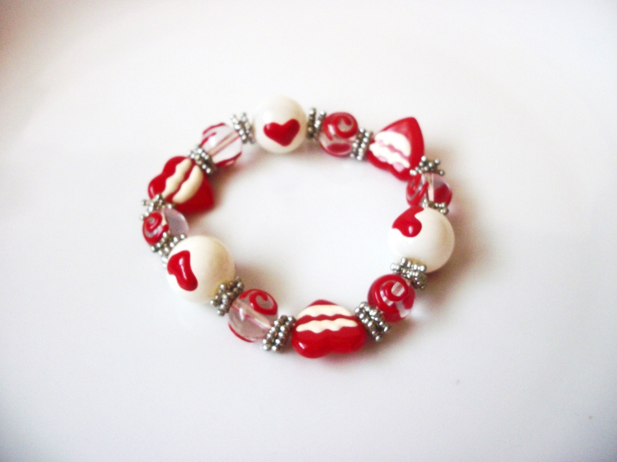 Hand Painted Glass Beads, Hearts Love Valentine Stretch Bracelet 82516