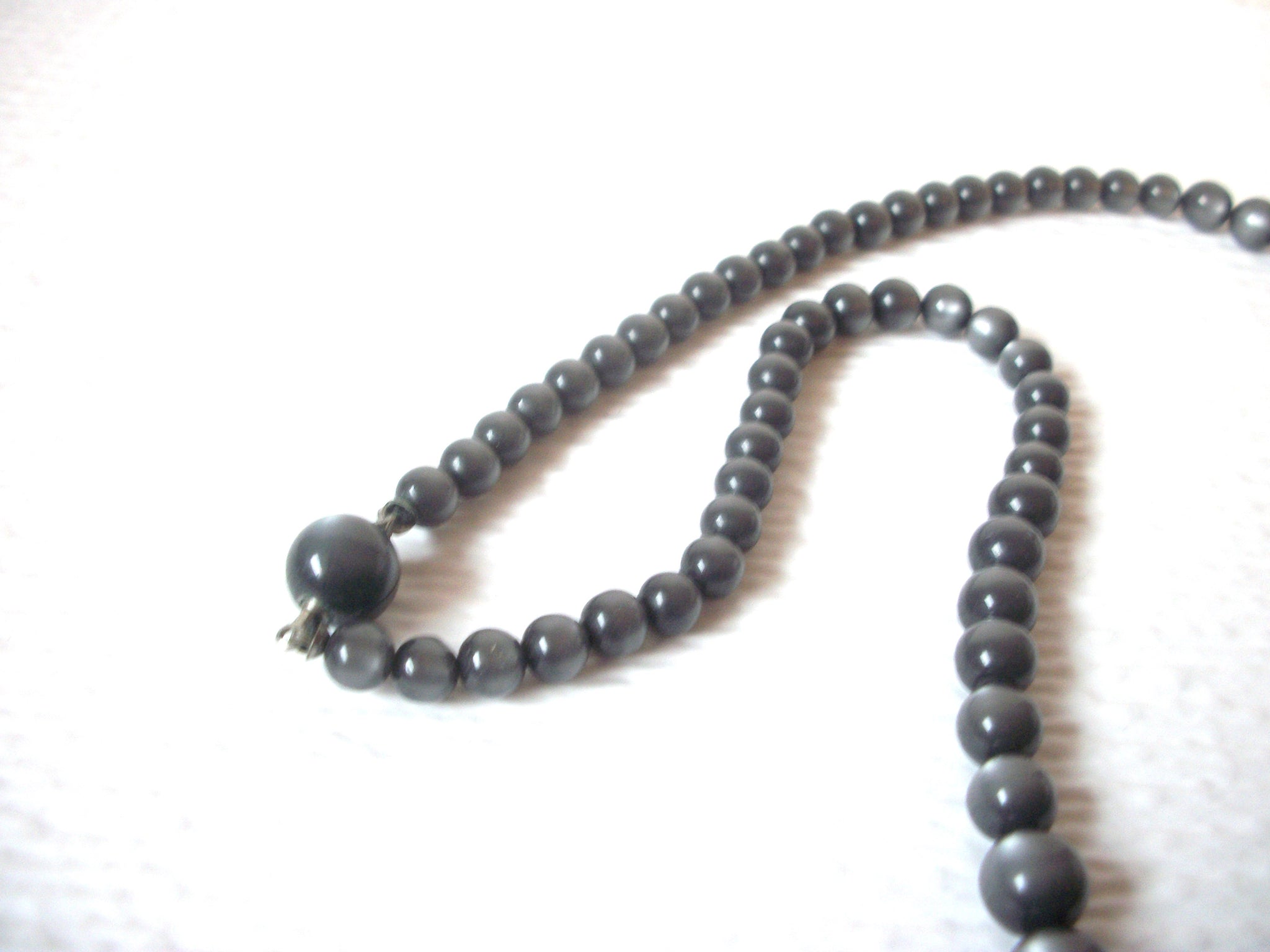 Vintage 1950s Gray Moonglow Necklace 110220