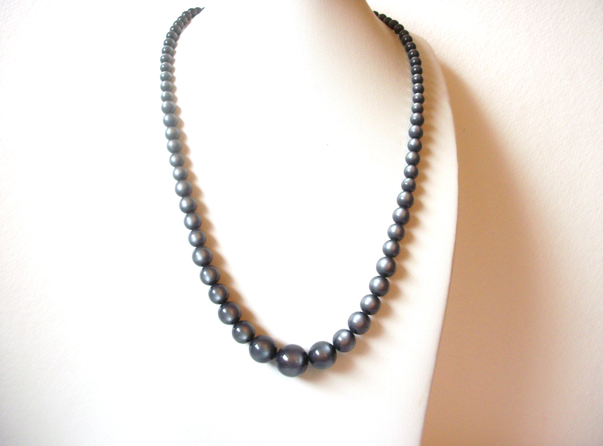 Vintage 1950s Gray Moonglow Necklace 110220