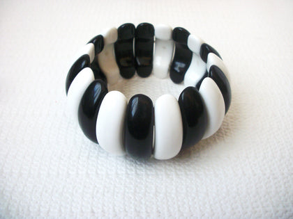 Vintage Chunky Lucite Plastic Bracelet 8316