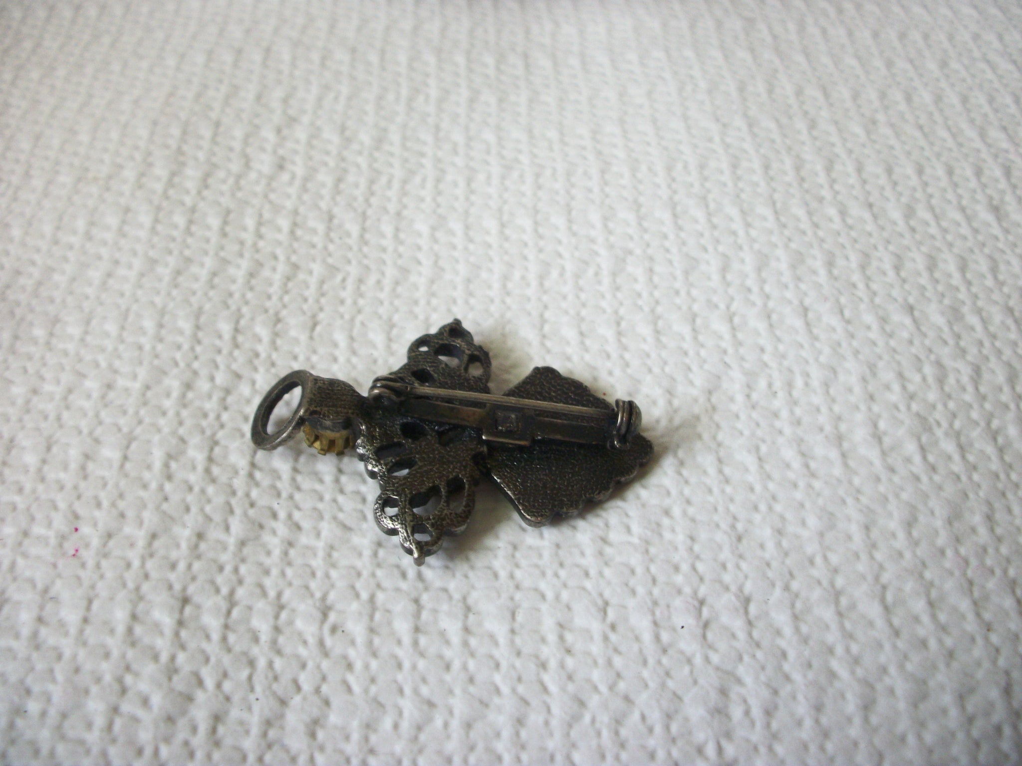 Vintage Guardian Angel Brooch 41120