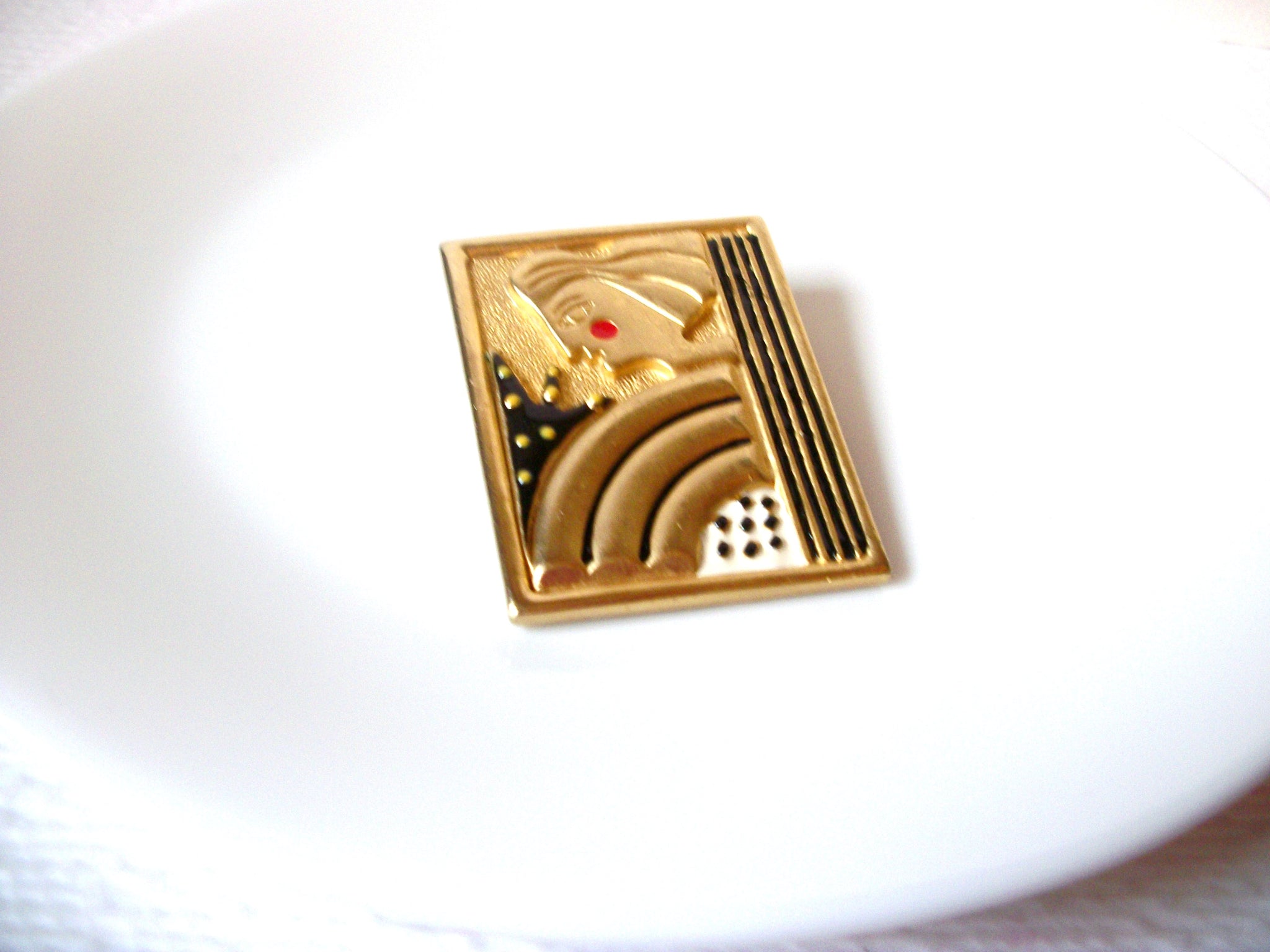 hJC People Brooch pin 110720