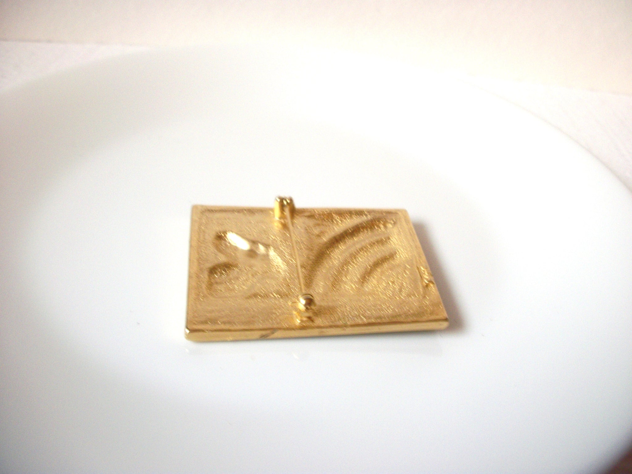 hJC People Brooch pin 110720