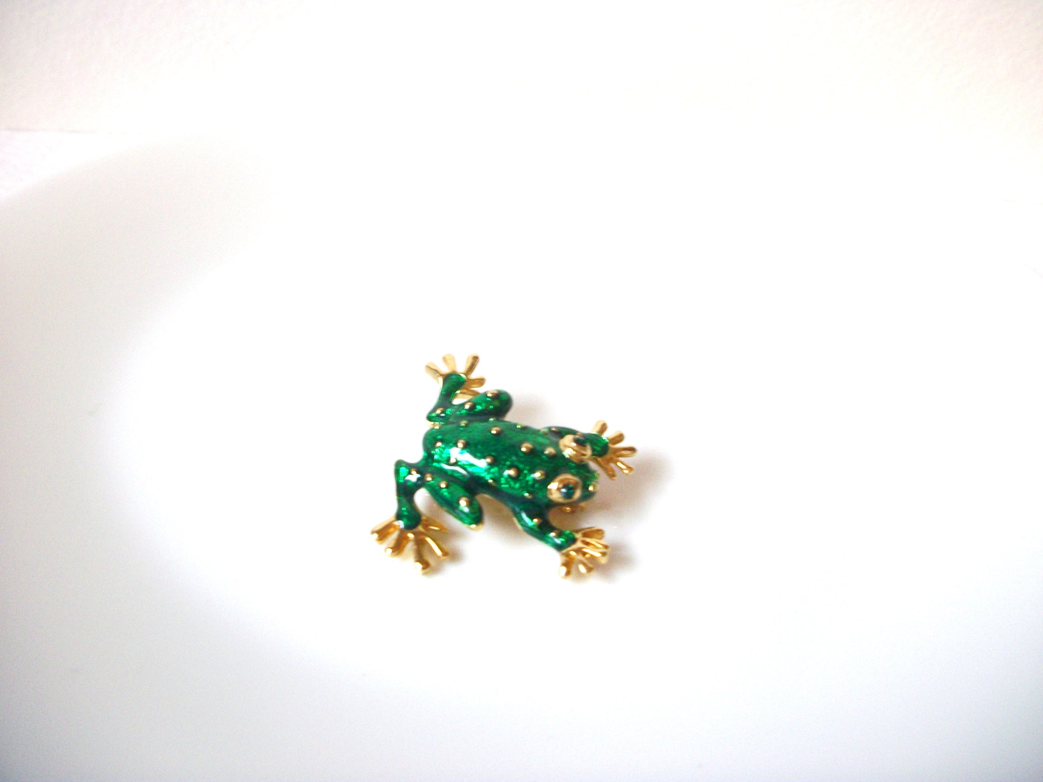 Vintage Frog Brooch Pin 110620