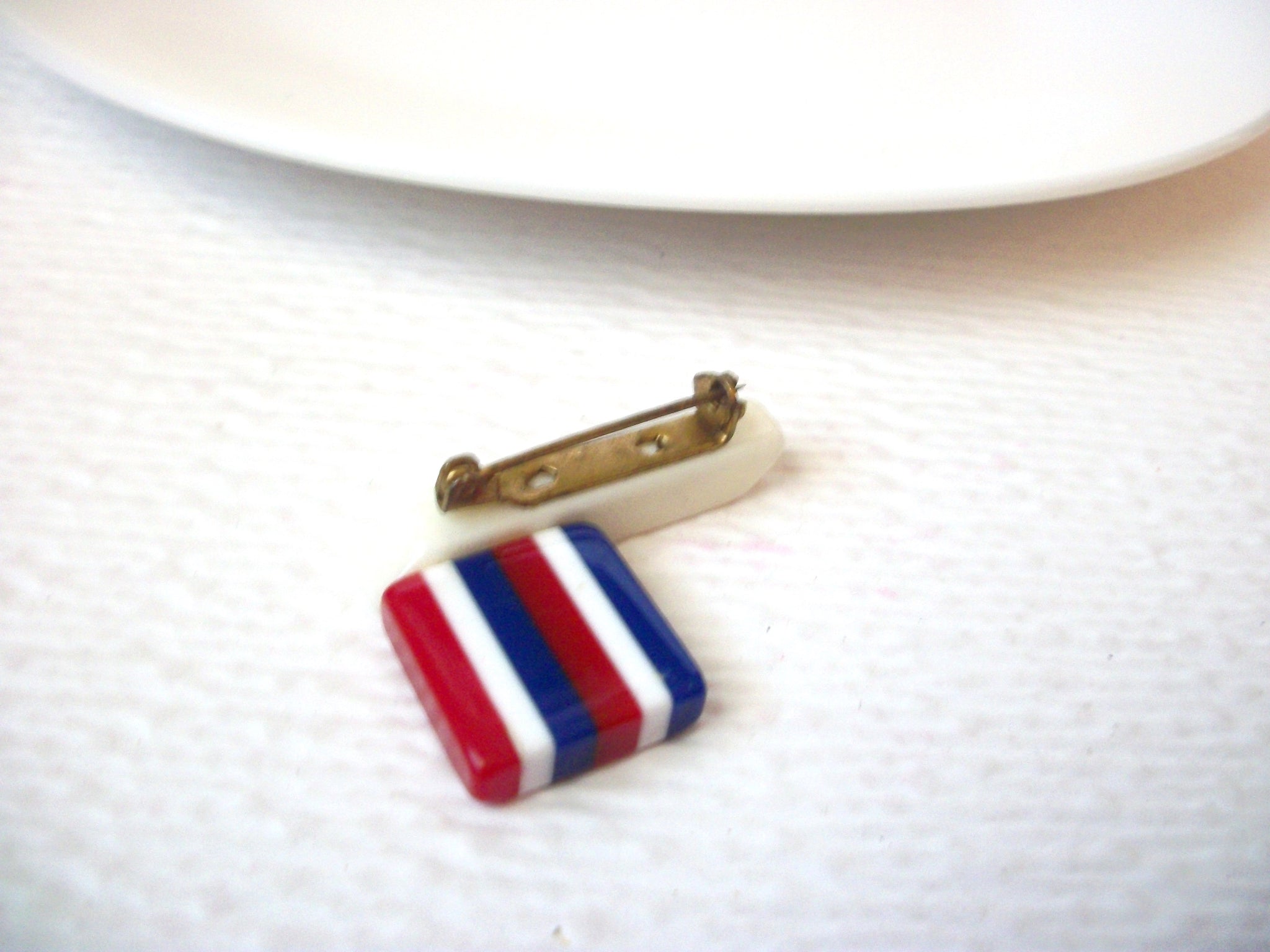Vintage Lucite Flag Brooch Pin 110520
