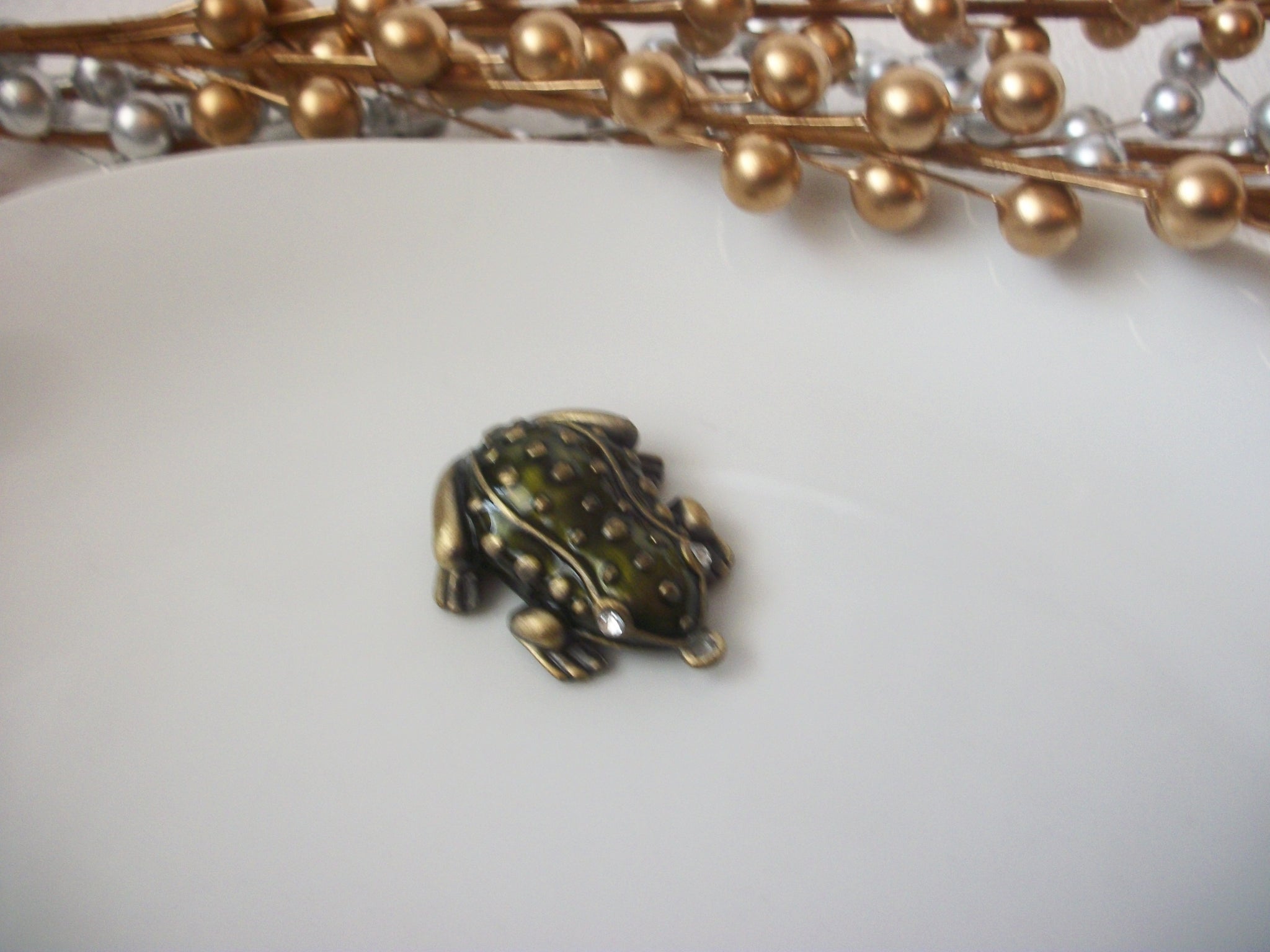 Vintage Antiqued Brass Toad Pendant 72116A