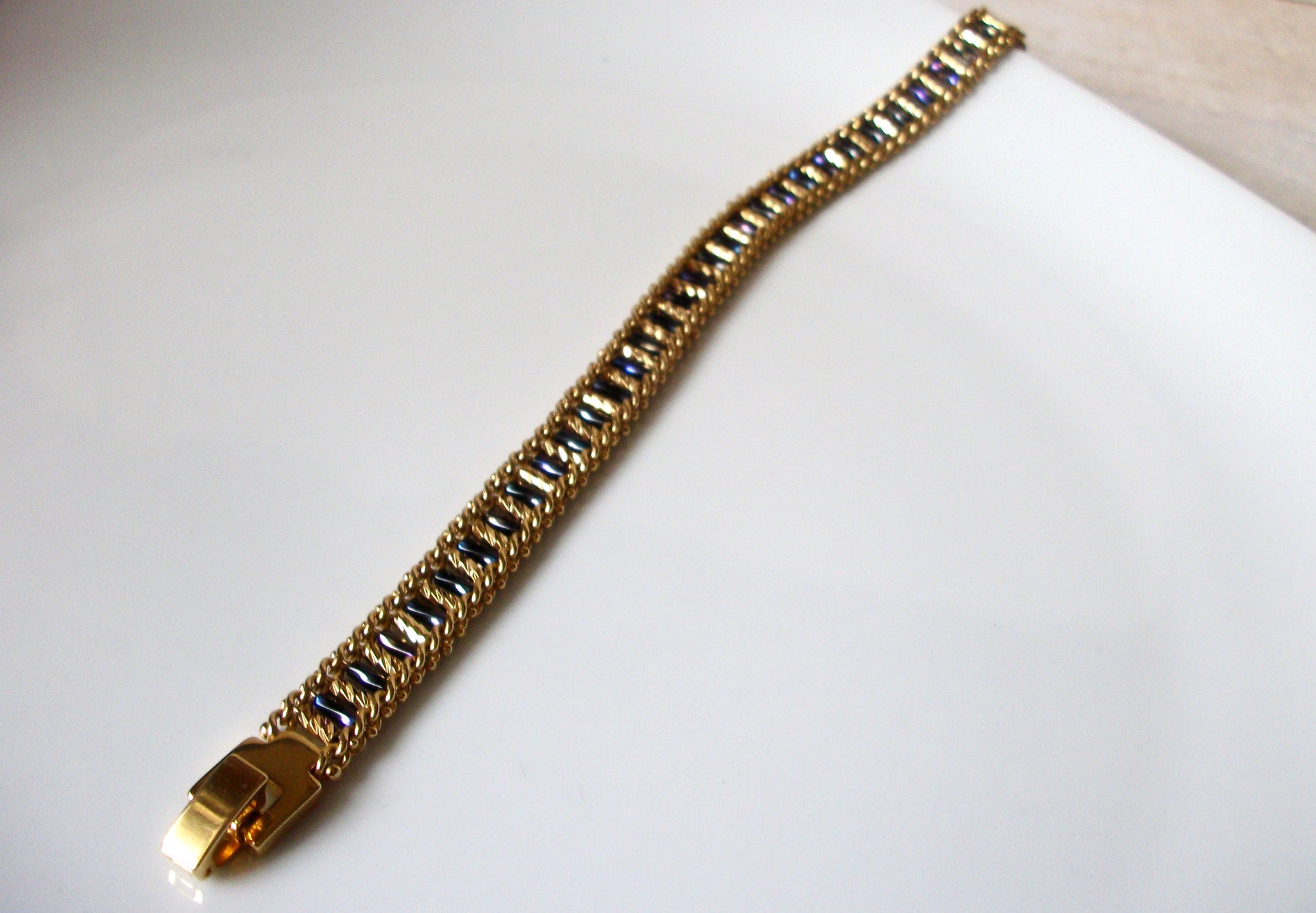 PD Stamped Premier Design Glass Bracelet 41320