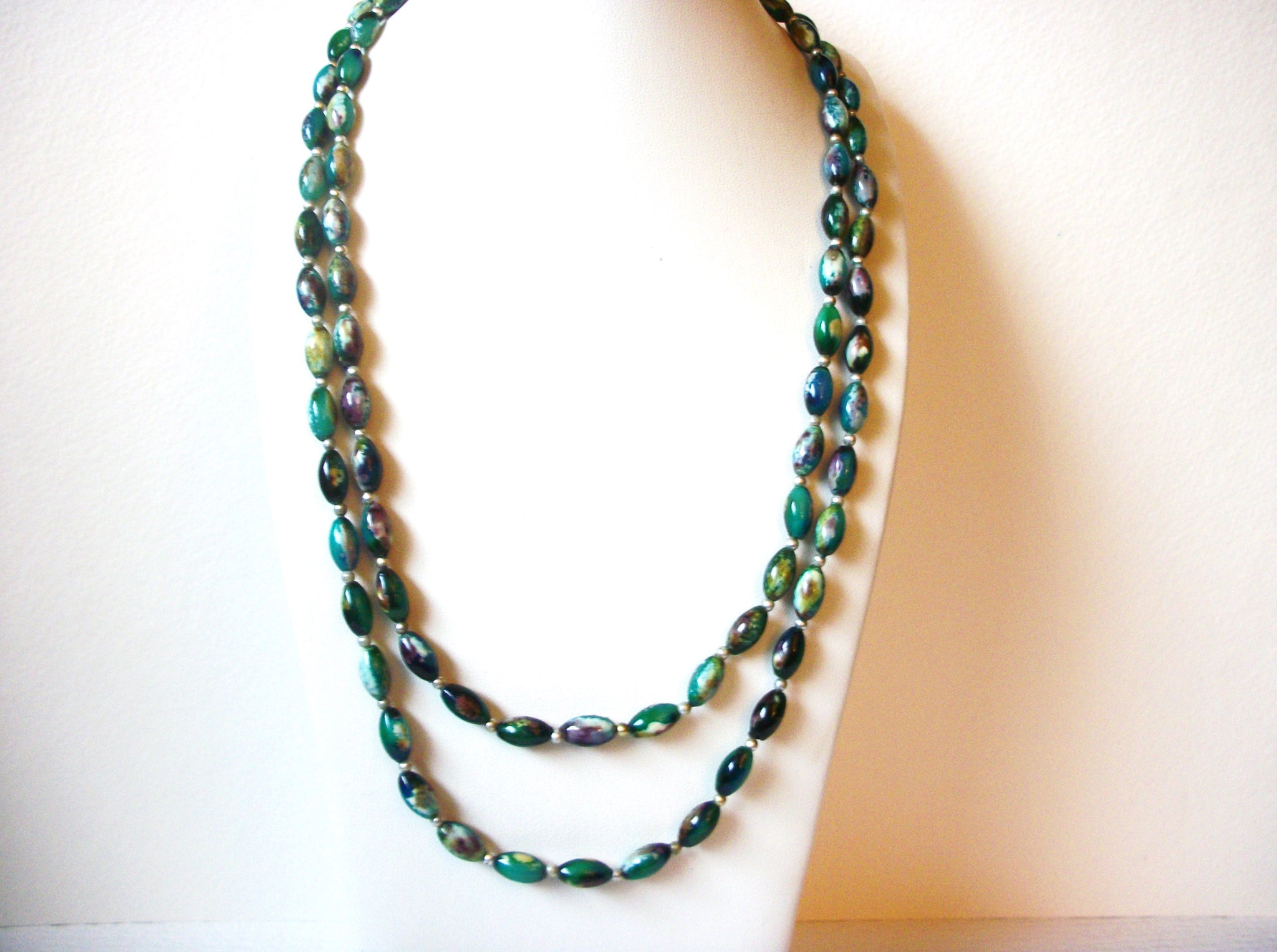 Vintage Lucite Beads Necklace 110720