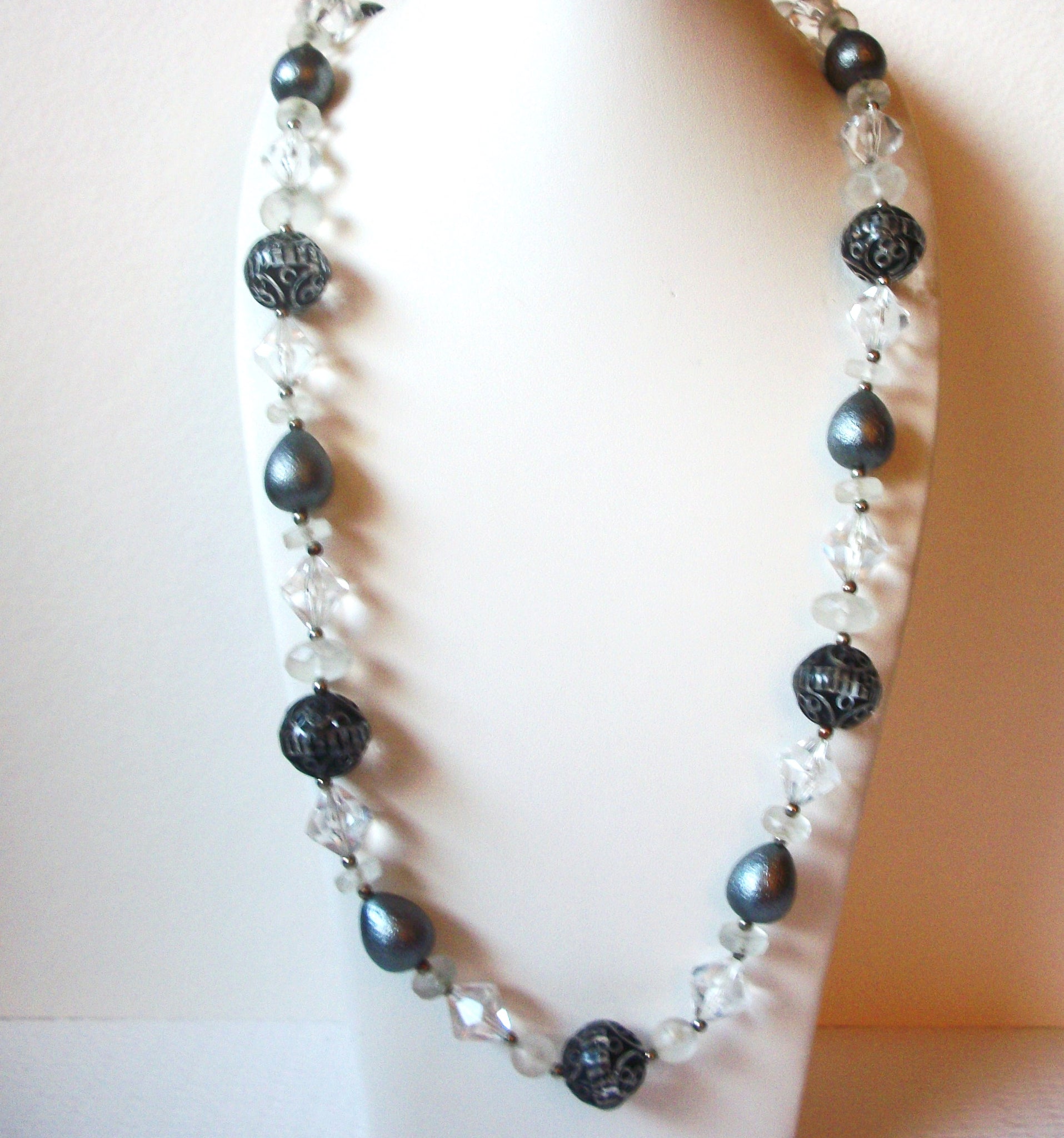 Vintage Clear Gray Black Necklace 110820