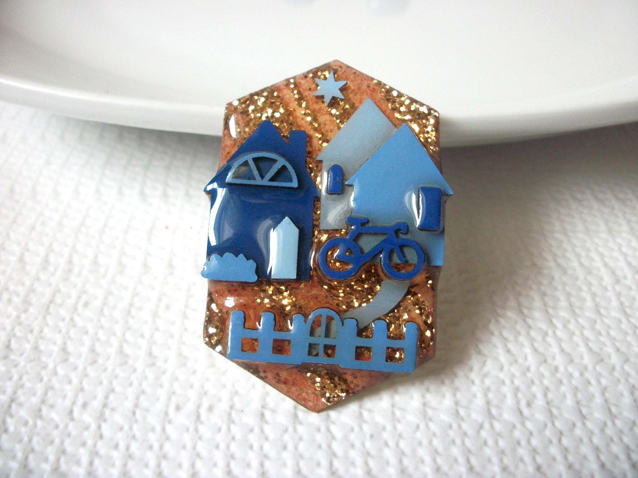 Lucinda House Pins, Glitter Blue Fence Happy Home Pins 72116D