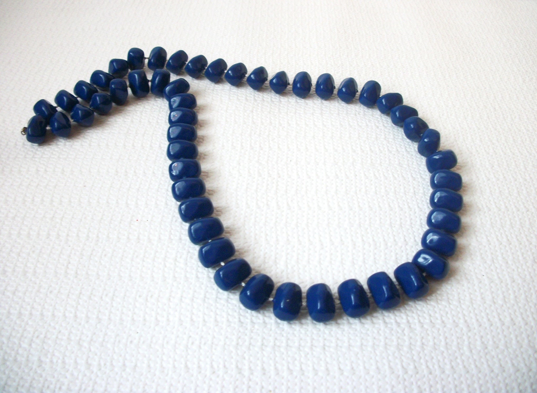Vintage Dark Blue Necklace 72116D