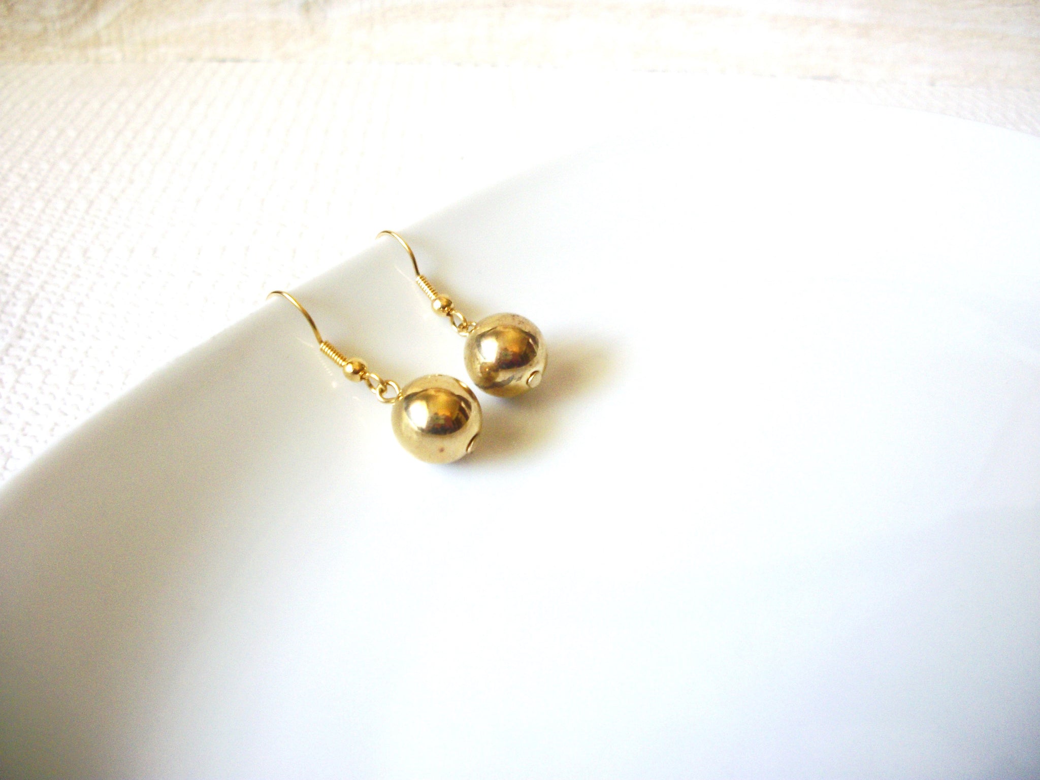 Retro Gold Toned Earrings 42520