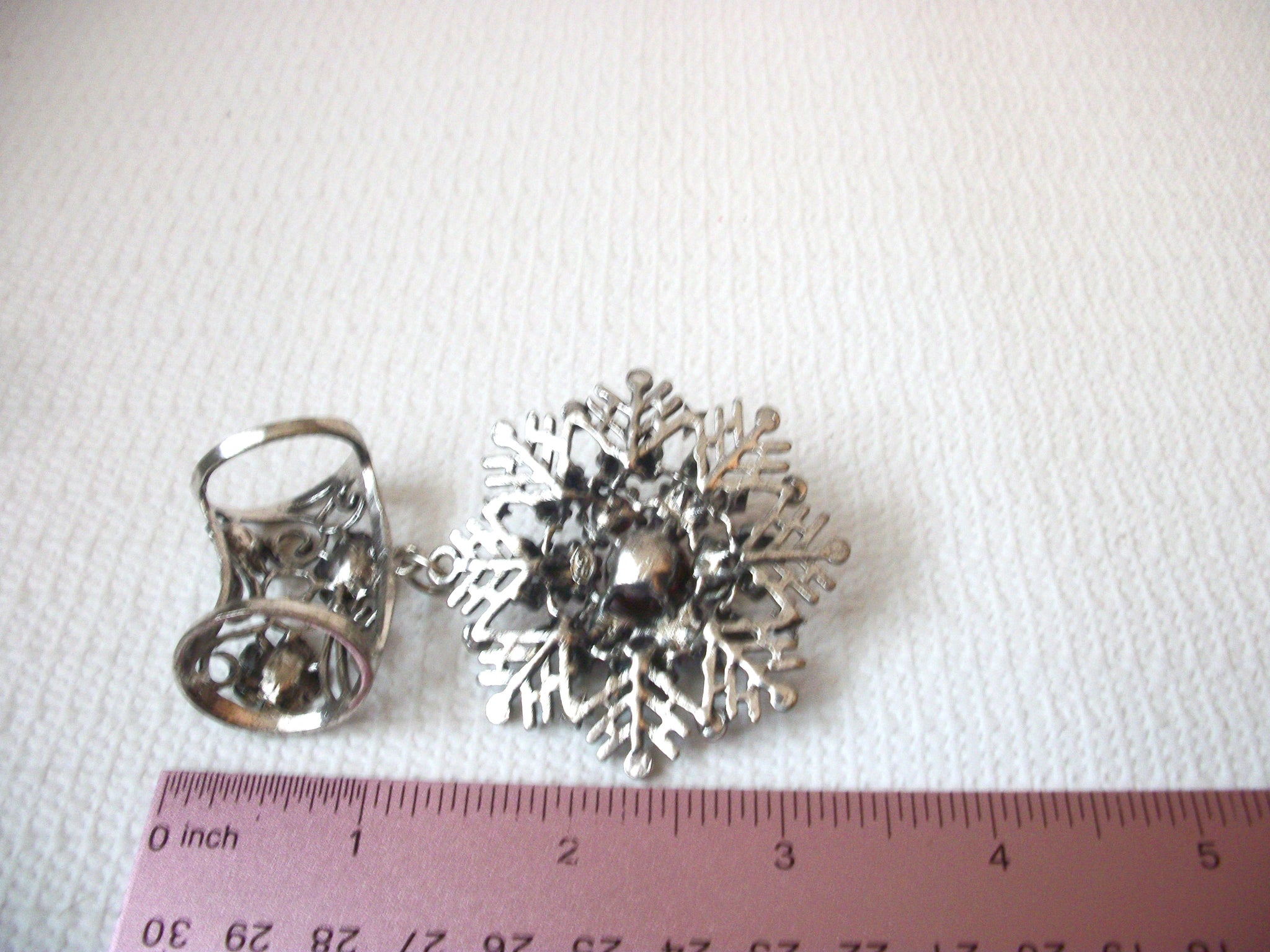 Vintage Bejeweled Scarf Holder Ring 72116D