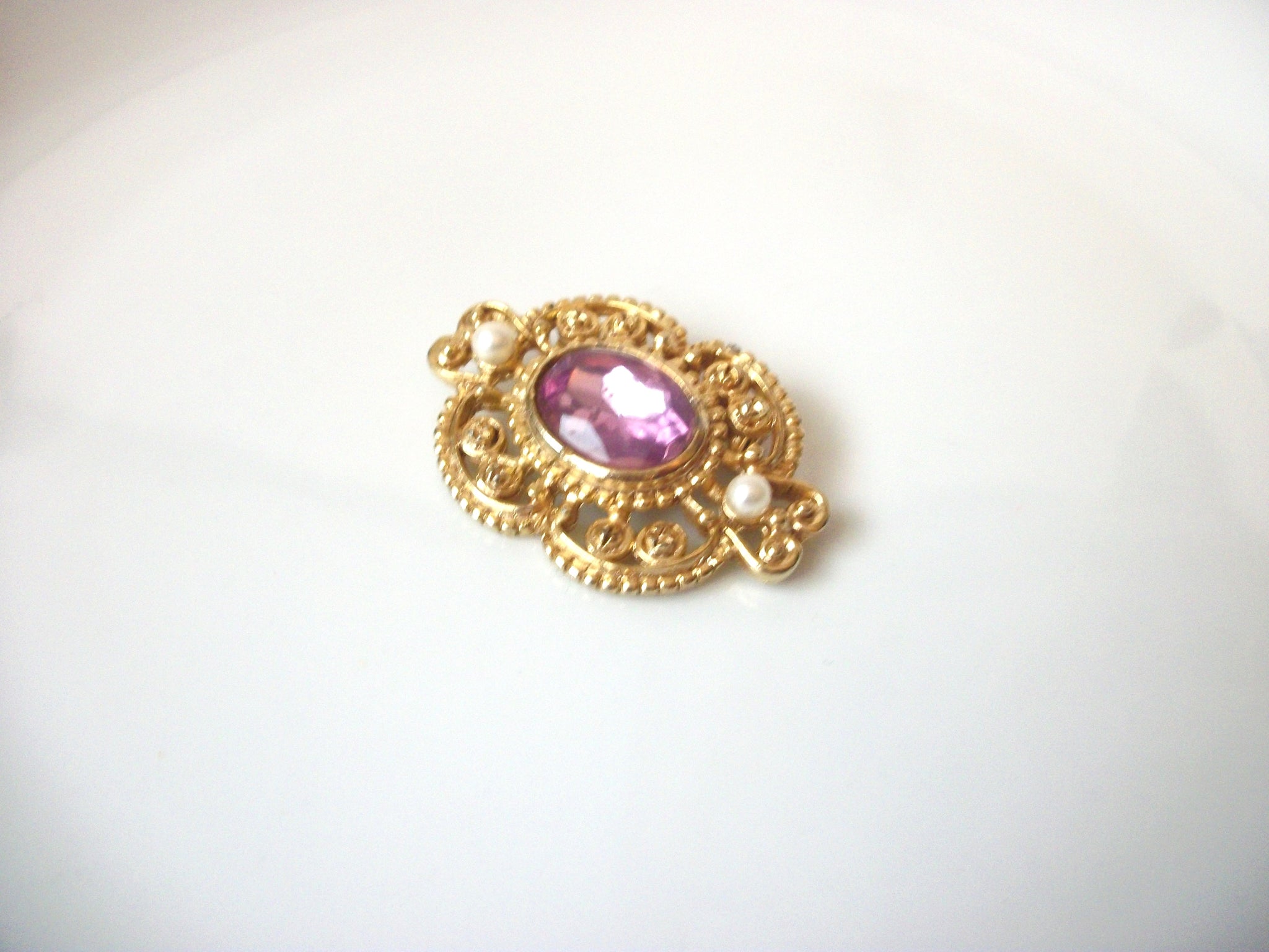 Victorian Glass Brooch Pin 82117