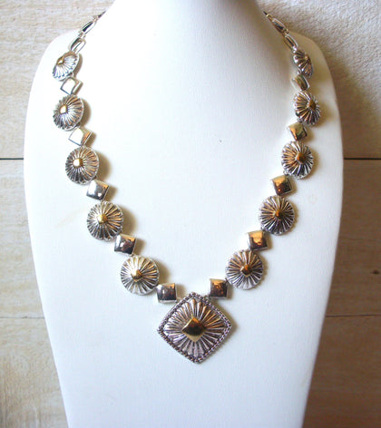 AVON Two Tone Necklace 42520