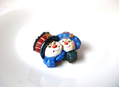Vintage Resin Snowman Couple Brooch Pin 111220