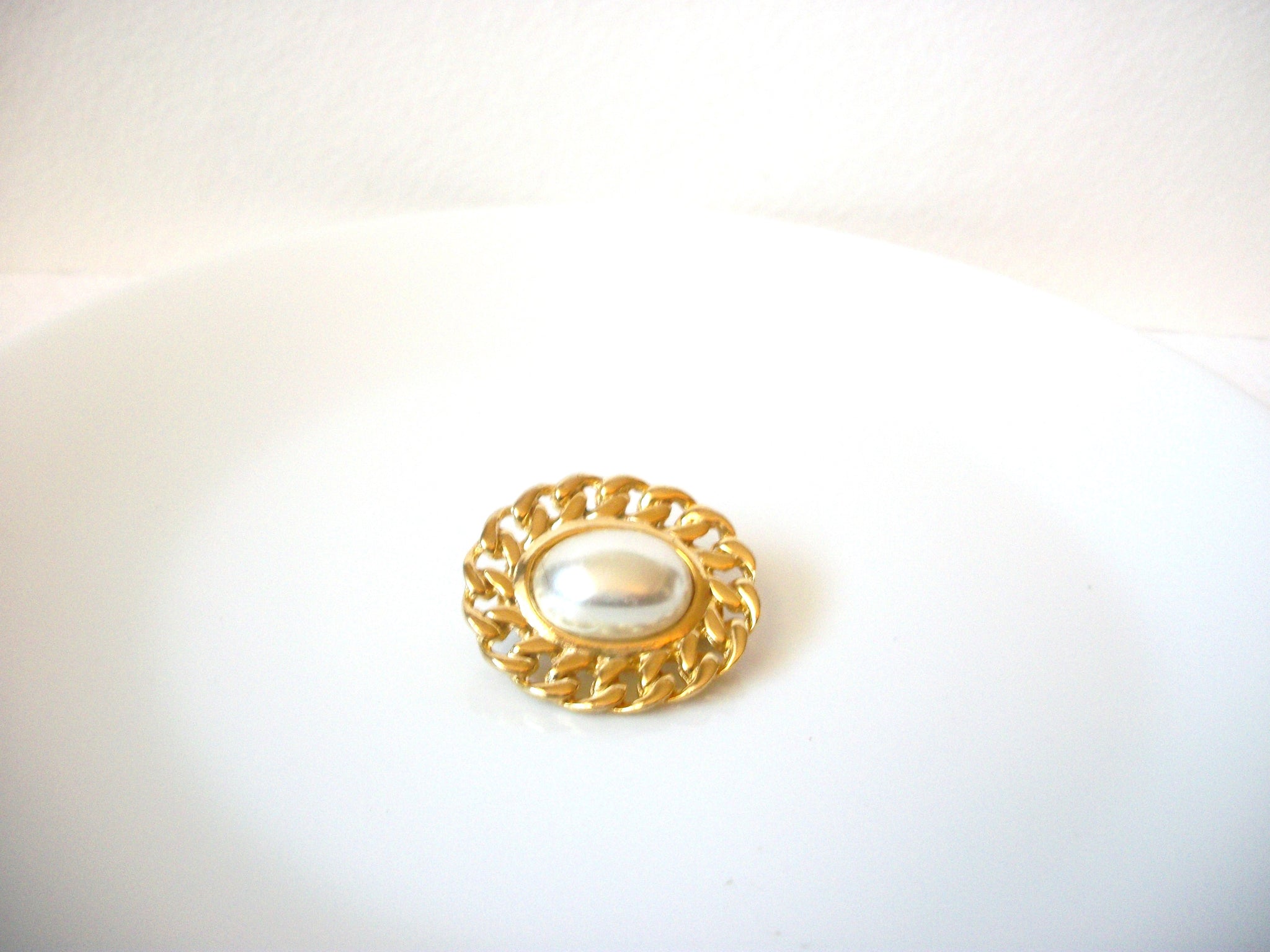 Retro Faux Pearl Brooch Pin 111120