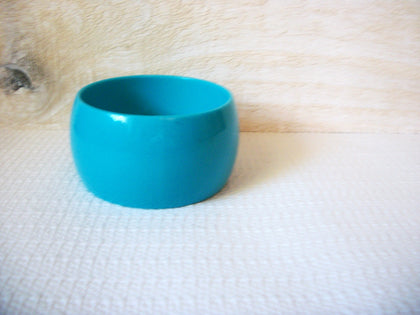 Vintage Old Plastic Bangle 42820