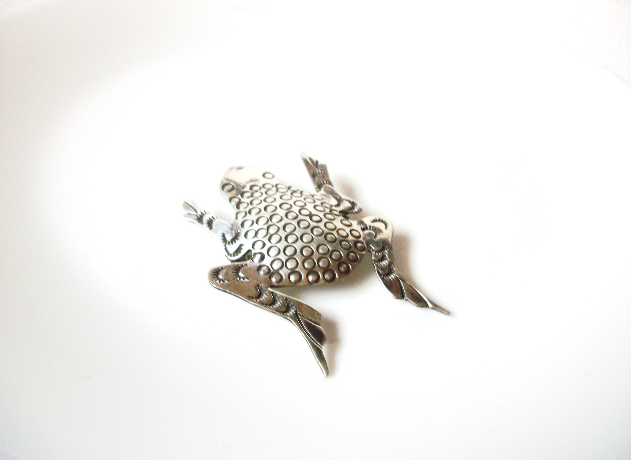 Vintage 1950s Frog Brooch Pin 111320