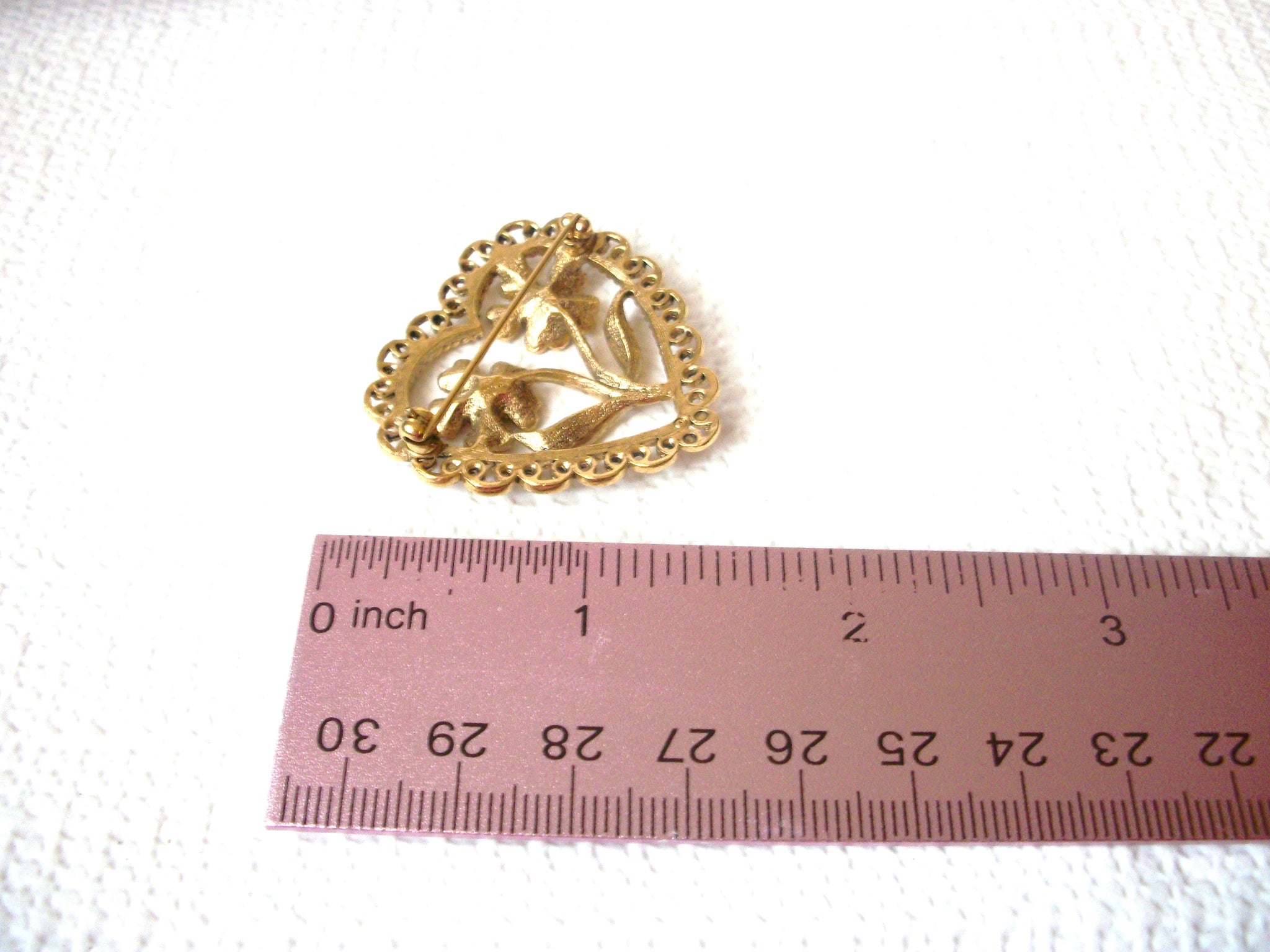 Vintage Damask Gold Toned Brooch, Faux Pearl Heart Brooch Pin 113016