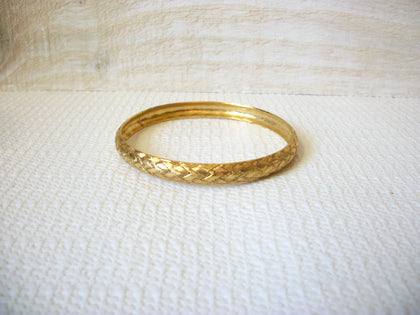 Retro 1980s Gold Tone Bangle Bracelet 50120