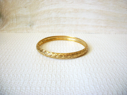 Retro 1980s Gold Tone Bangle Bracelet 50120