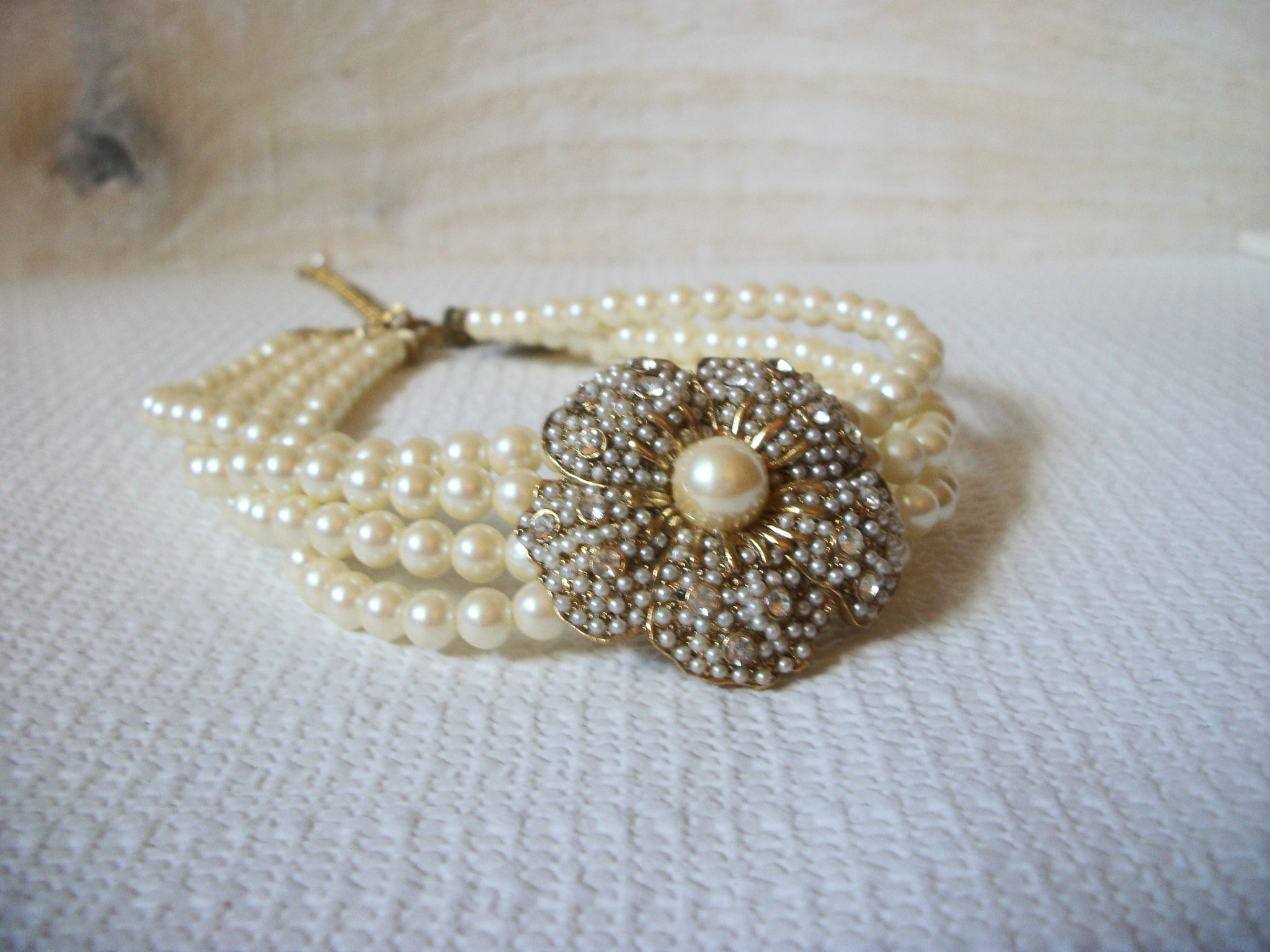 Vintage Faux Pearls Choker Necklace 50120