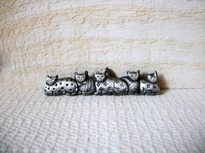 JJ Stamped Cats Brooch 50220