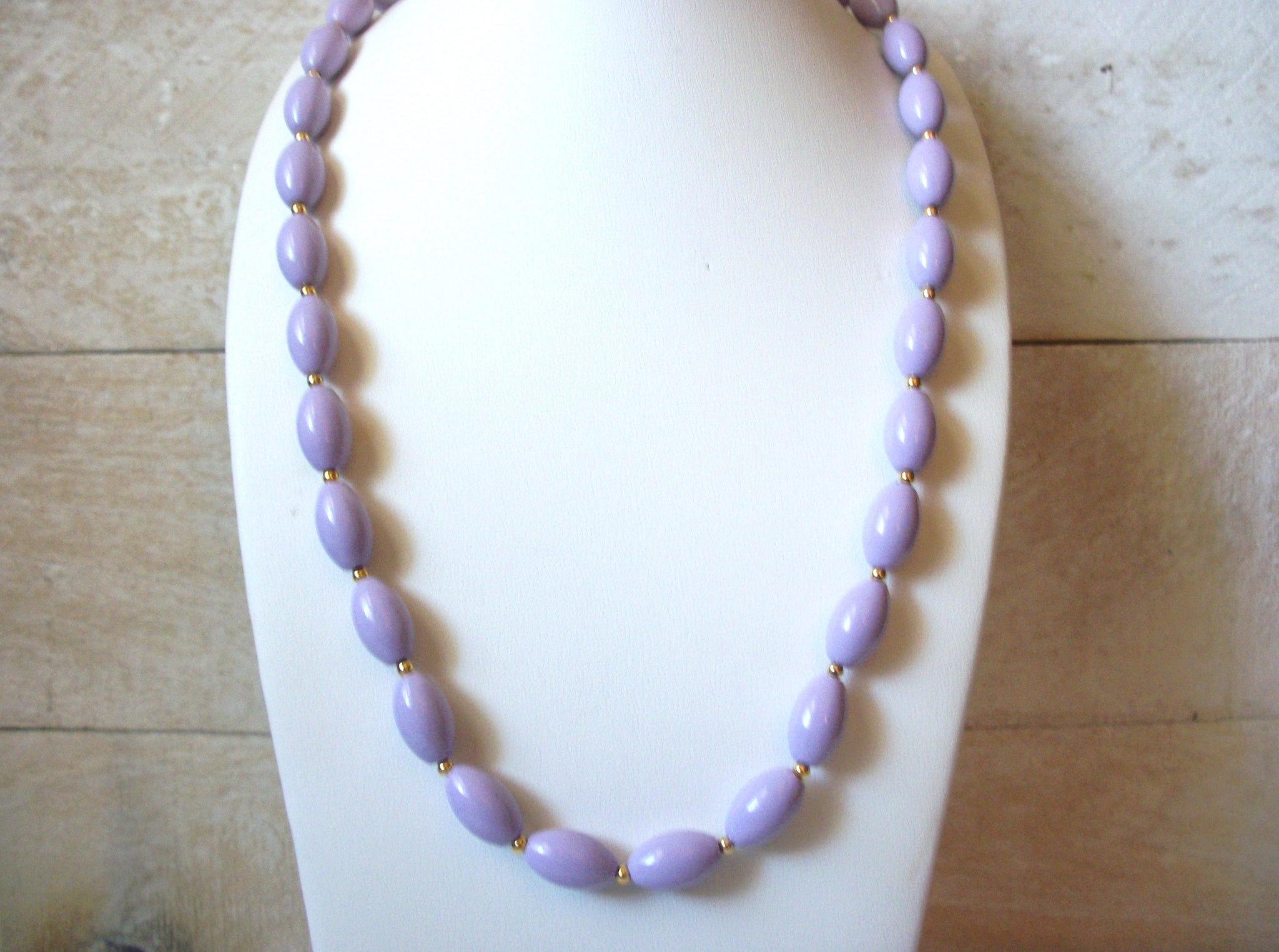 Retro Pale Lilac Necklace 50220